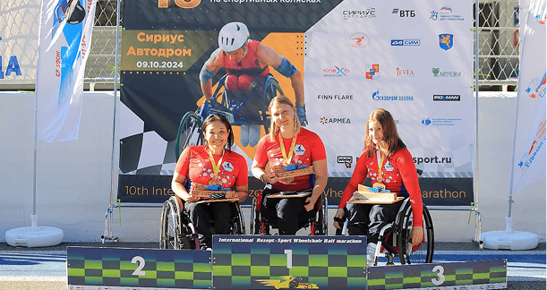 «СИМ» поддерживает участников спортивного полумарафона!